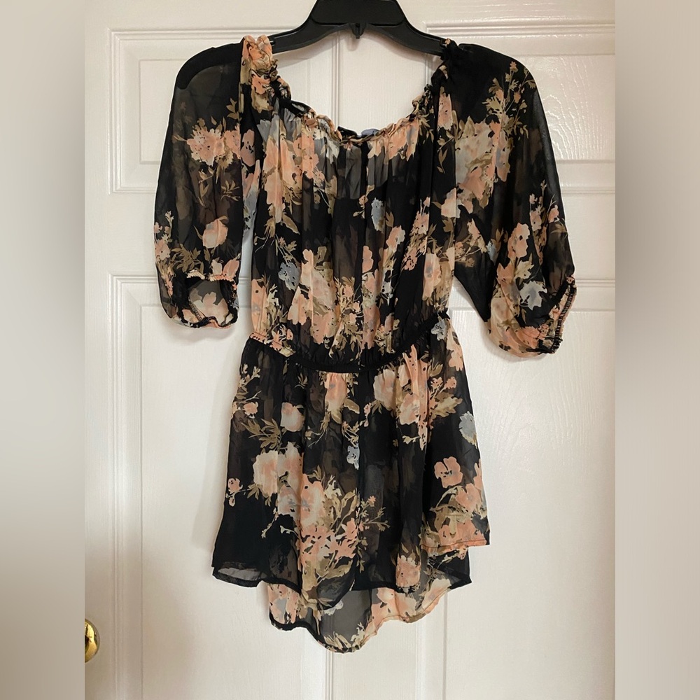 Lulus blouse size M